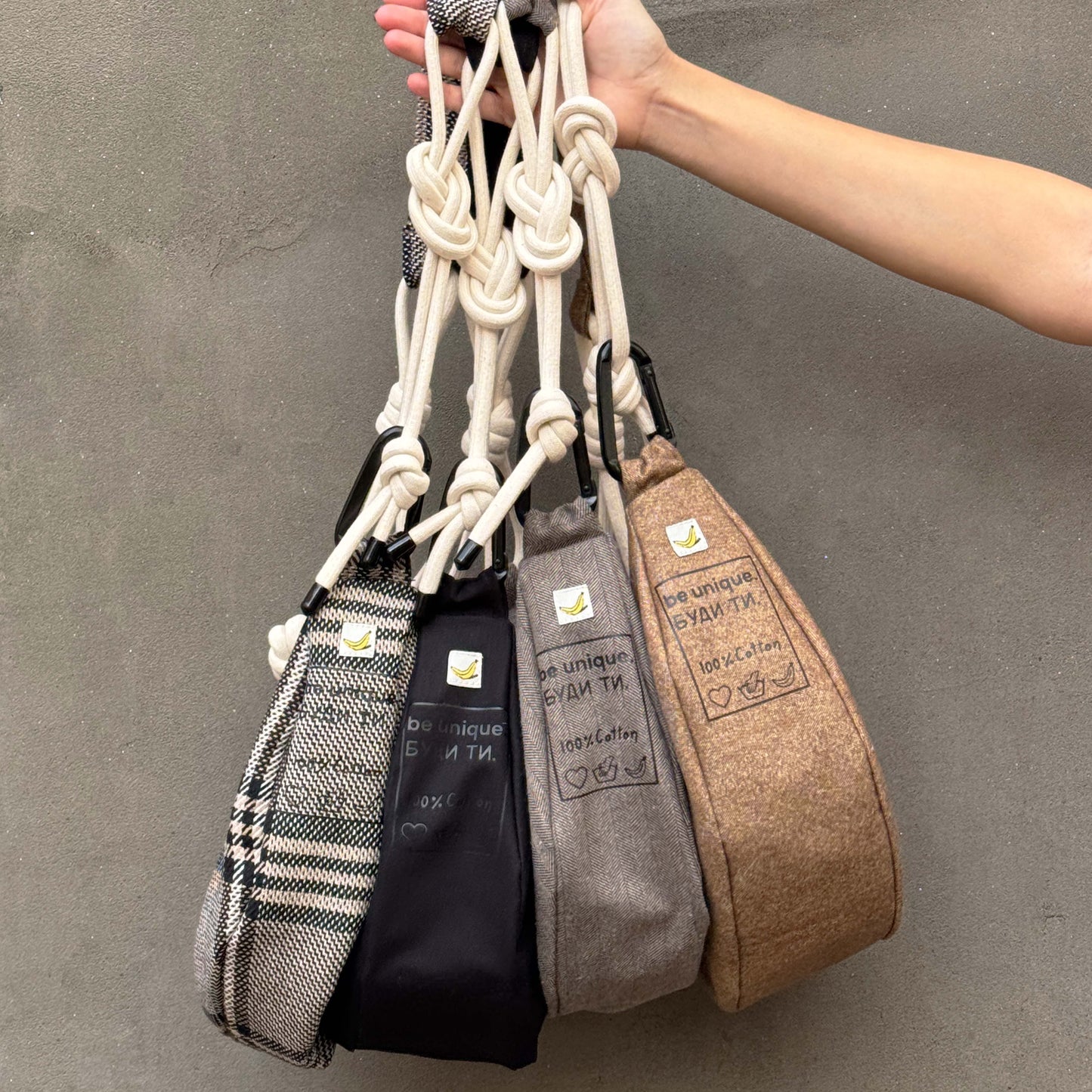 Banana torbica - Midnight Black - Bananica.art