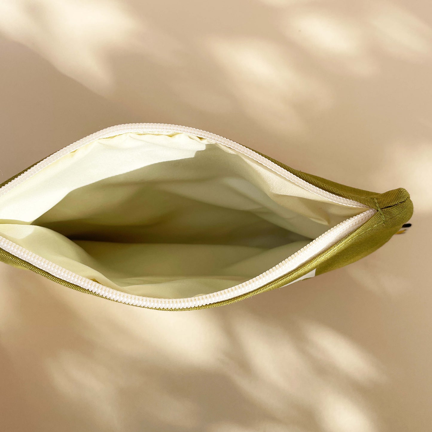 Neseser - Mornings - Bananica.art