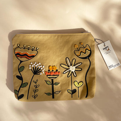 Neseser - Flowers - Punch needle - Bananica.art