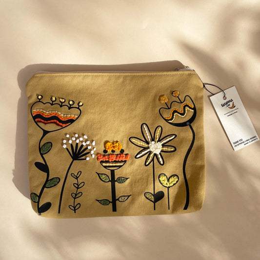 Neseser - Flowers - Punch needle - Bananica.art