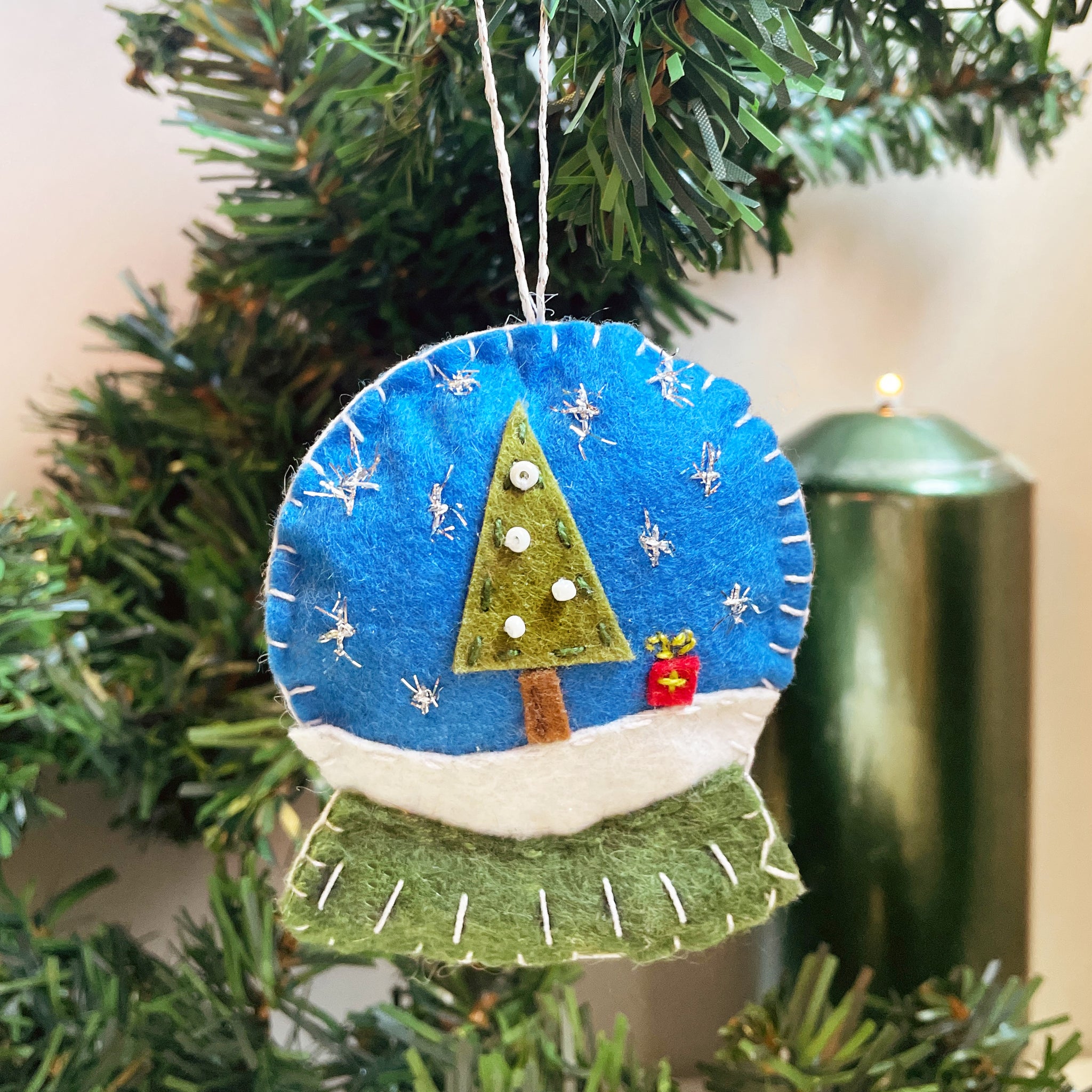 Ukras za jelku - Snow Globe - Christmas tree