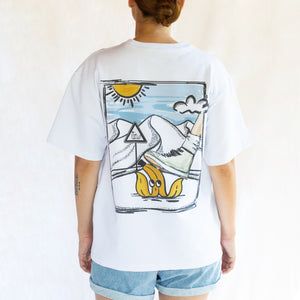 Bananica T-Shirt - Banana on Road - Oversized, Unisex