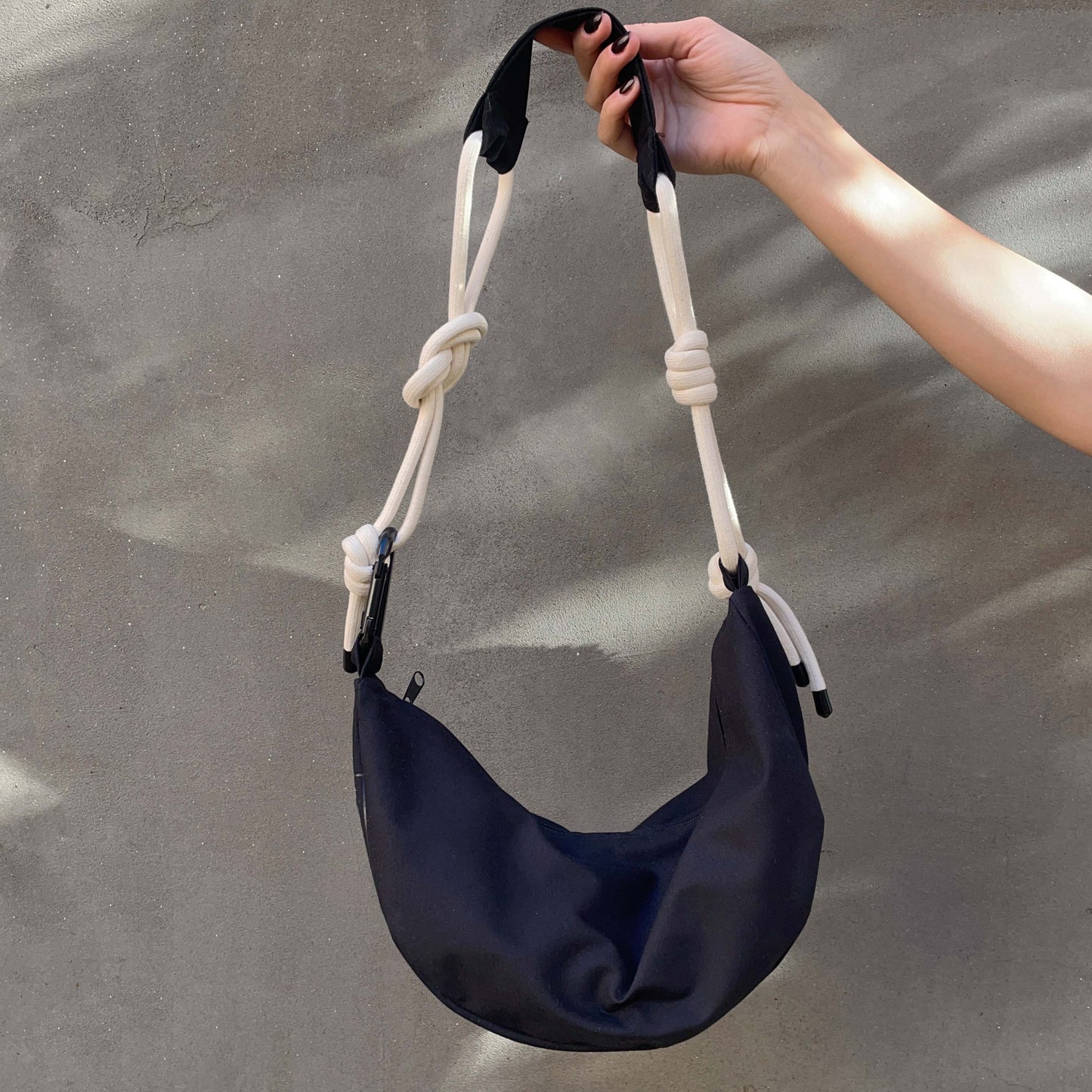 Banana torbica - Midnight Black - Bananica.art