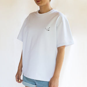 Bananica T-Shirt - Banana on Road - Oversized, Unisex